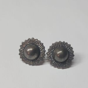 Sunflower Screw Back Vintage Dark Gray Floral Design Earrings